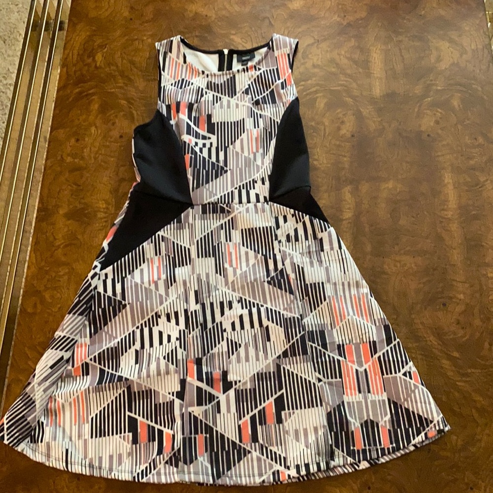Ladies dress, medium